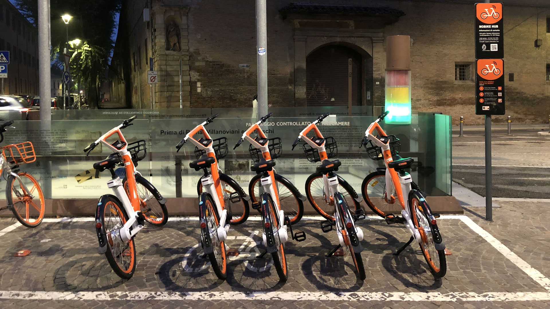 Bologna-di-Notte-bike-sharing-2